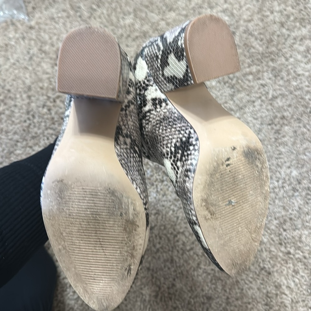 Excellent condition booties - Picture 4 of 5